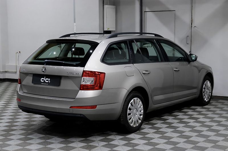 Škoda Octavia 3 Combi 1.2 TSI 77 kW - fotka 6 z 26