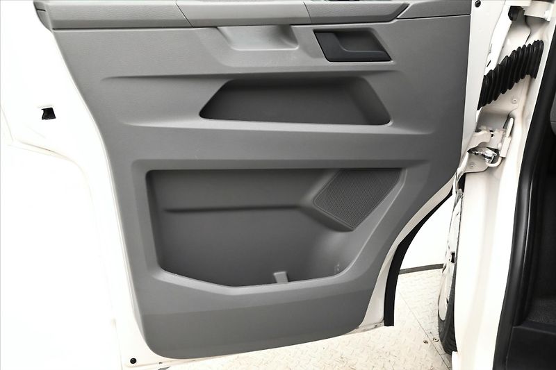 Volkswagen Transporter 2,0 TDI 81kW KLIMATempomat Zár - fotka 23 z 28