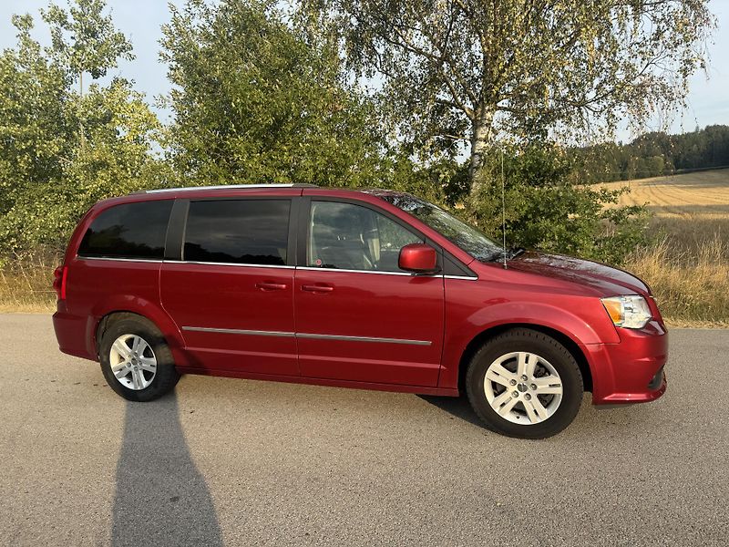 Dodge Grand Caravan (2016) 3.6 V6 SERVISNÍ KNIHA - fotka 9 z 35