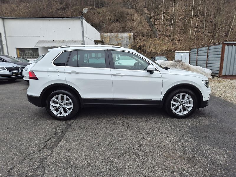 Volkswagen Tiguan 2,0TDi 140kw DSG 4x4 18ALU TZ - fotka 7 z 50
