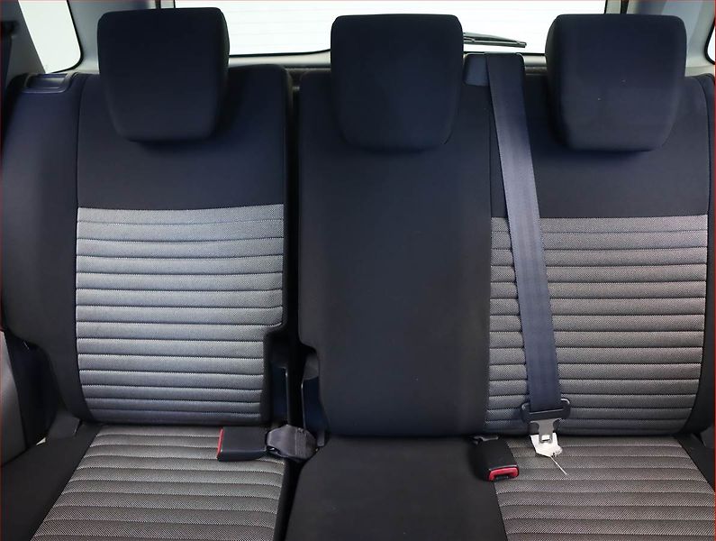 Škoda Kamiq (2025) 1.0 TSI - fotka 10 z 21