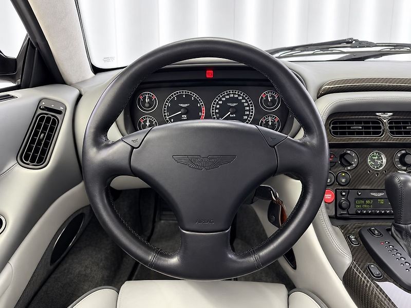 Aston Martin DB7 6.0 V12 306 KW AT VANTAGE, BEC - fotka 12 z 16