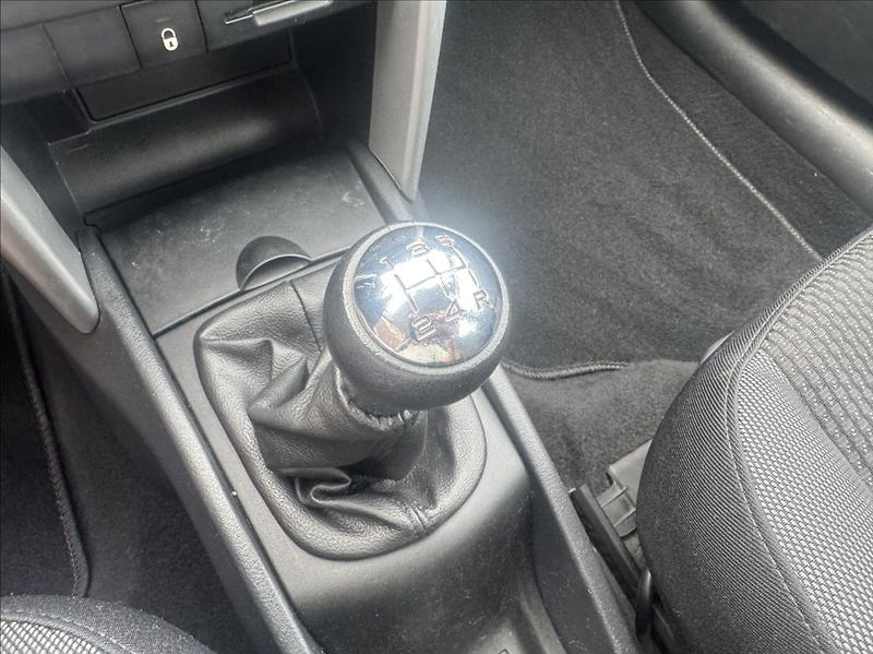 Peugeot 207 1,4 i, Klima  SW - fotka 16 z 17