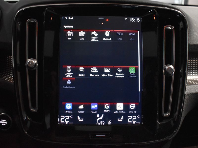 Volvo XC40 2,0 B4 AWD R-design BLIS - fotka 18 z 25