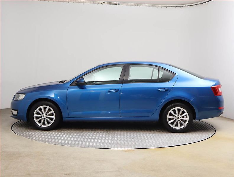 Škoda Octavia (2015) 1.6 TDI, Serv.kniha, Tempomat - fotka 3 z 18