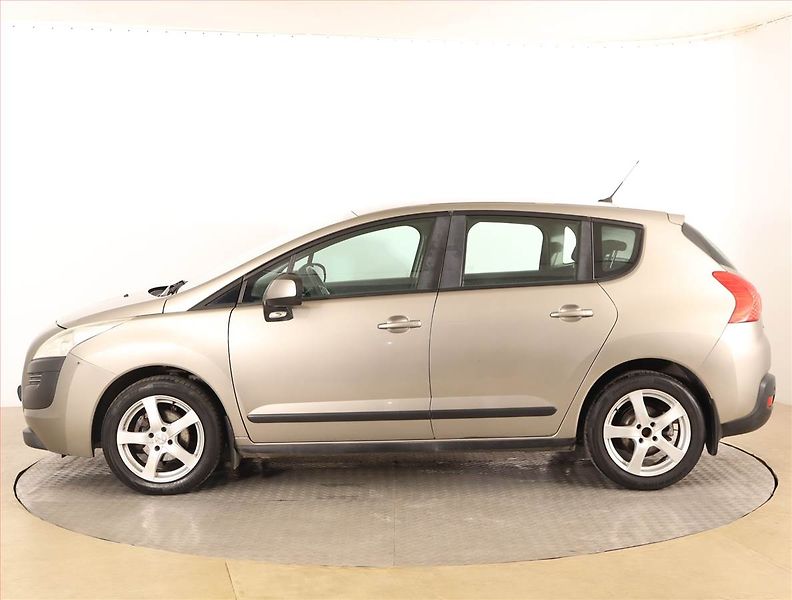 Peugeot 3008 (2011) 1.6 HDi, Serv.kniha, Tempomat - fotka 3 z 16