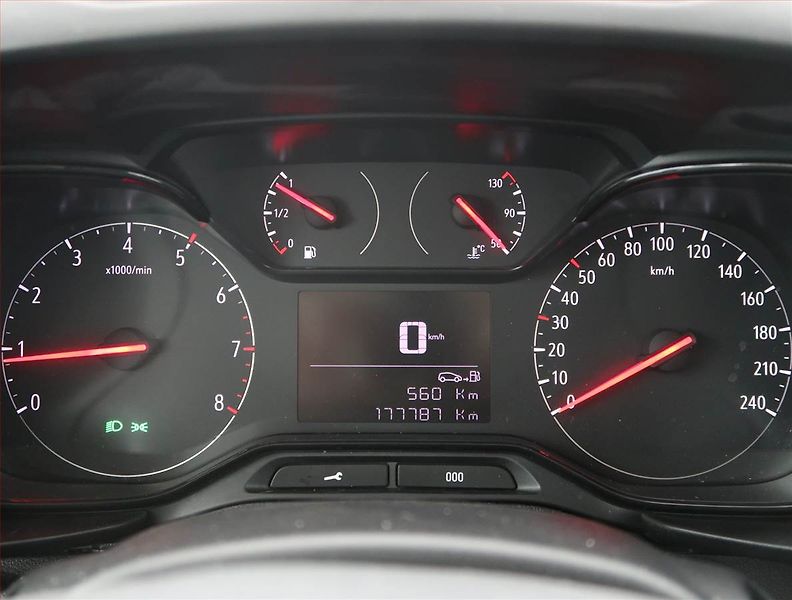 Opel Combo (2020) 1.5 CDTI, 3Místa, DPH - fotka 10 z 17