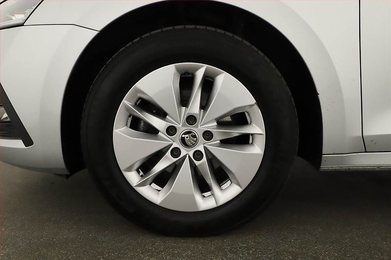 Škoda Octavia (2022) Ambition 2.0 TDI, ČR,1.maj - fotka 22 z 22