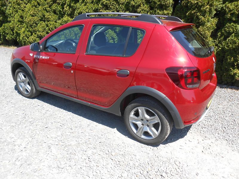 Dacia Sandero STEPWAY,LPG,KLIMA,LED,KAMERA! - fotka 41 z 44