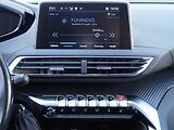 Peugeot 3008 (2018) 1.5 BlueHDi, Automat - náhled 12