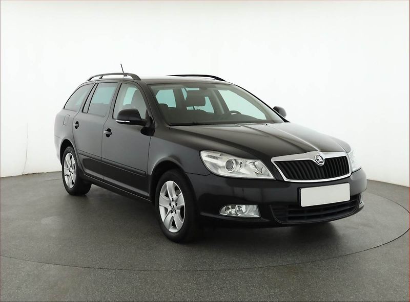 Škoda Octavia (2012) 1.2 TSI, Serv.kniha, Tempomat - fotografie inzerátu