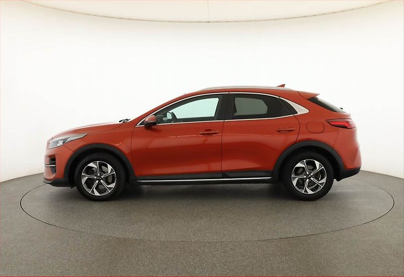 Kia XCeed (2021) 1.5 T-GDI, Automat, Serv.kniha - fotka 3 z 18