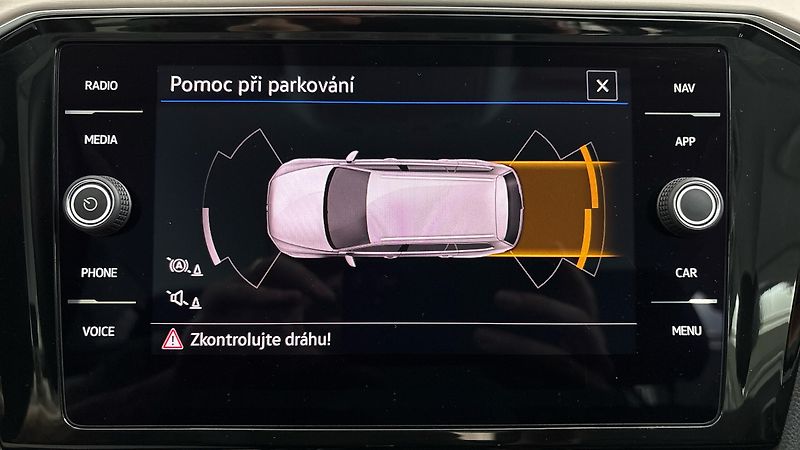 Volkswagen Passat 2.0 TDI DSG Elegance Variant - fotka 12 z 26