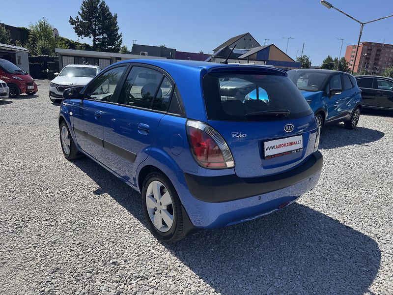 Kia Rio (2009) 1,4DOHC,SERVISKA,2SADY KOL - fotka 7 z 38