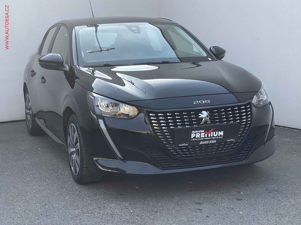 Peugeot 208 1.2 PT, Allure, LED, navi