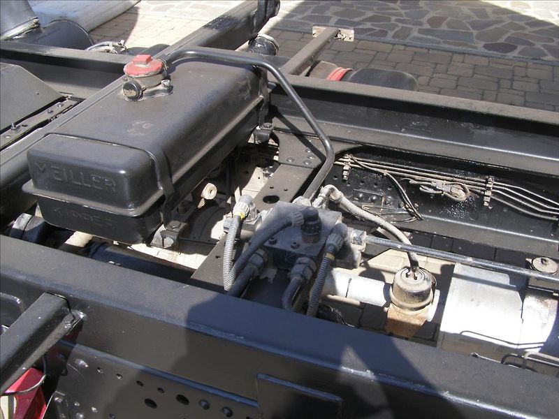 Isuzu Ostatní 5,2   NQR 75LA  1 majitel po S - fotka 21 z 27