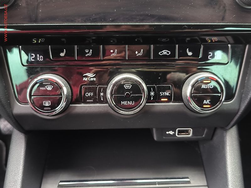 Škoda Octavia (2018) 1.5 TSi, Clever, LED, +ALU - fotka 15 z 23