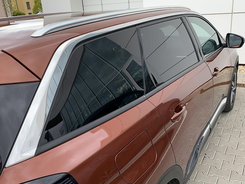 Peugeot 5008 ALLURE PACK 1,2 PureTech 96kW - fotka 25 z 29