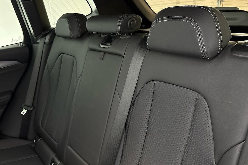 BMW X3 xDrive30d - fotka 8 z 25