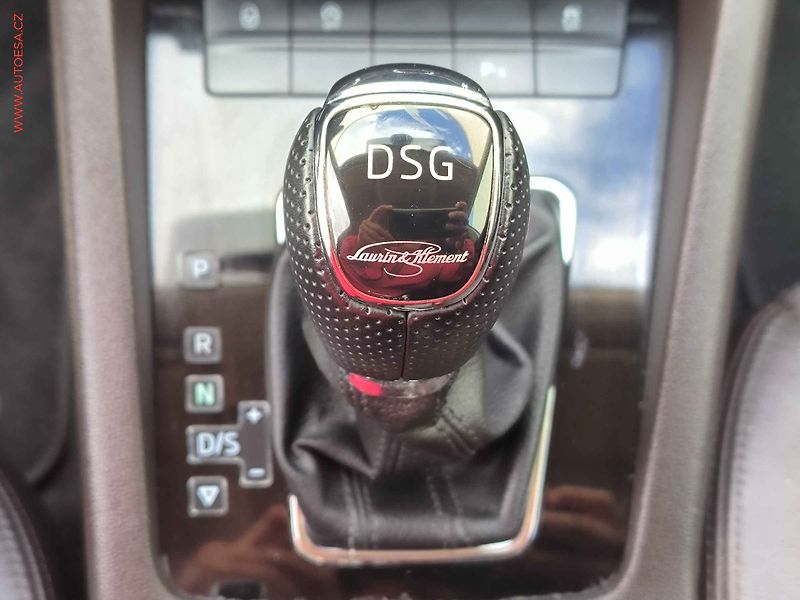 Škoda Octavia (2016) 2.0TDi 4x4, ČR, DSG - fotka 17 z 22