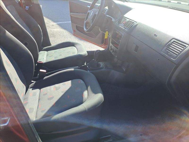 Škoda Fabia 1,9 SDI - fotka 8 z 14