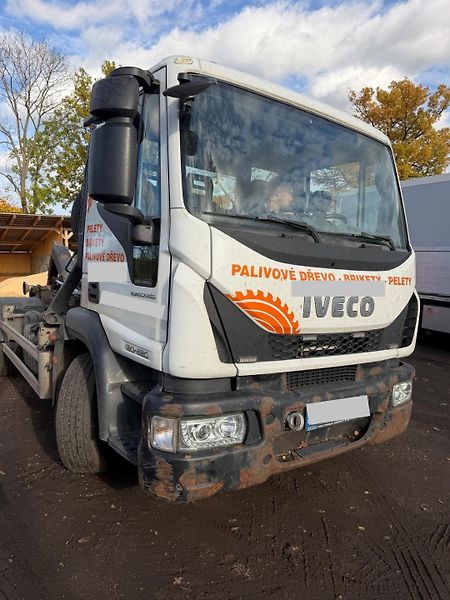Iveco Eurocargo 120E22 NOSIČ HYVA 8 T - fotka 4 z 10