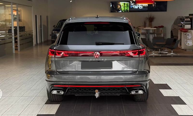 Volkswagen Touareg TDI 210 kW R-Line Pano Taž Ven - fotka 6 z 19
