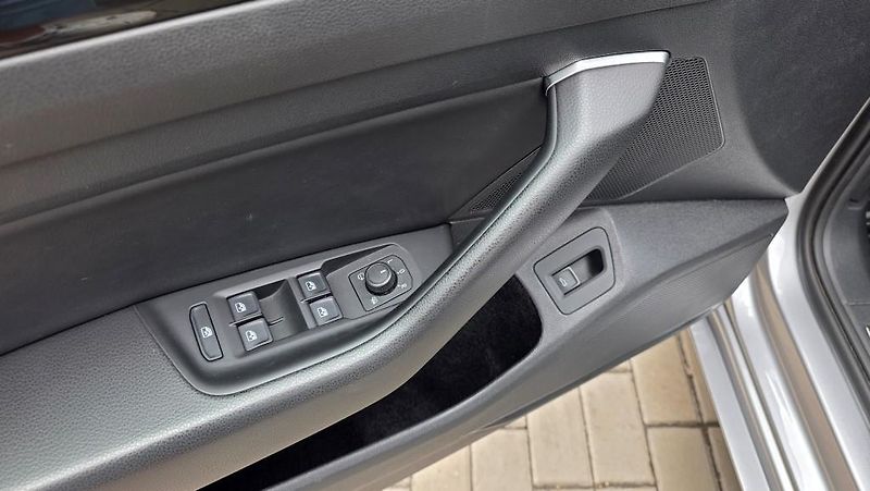 Volkswagen Arteon (2019) 2.0 TSI 140 kW DSG Elegance - fotka 15 z 36