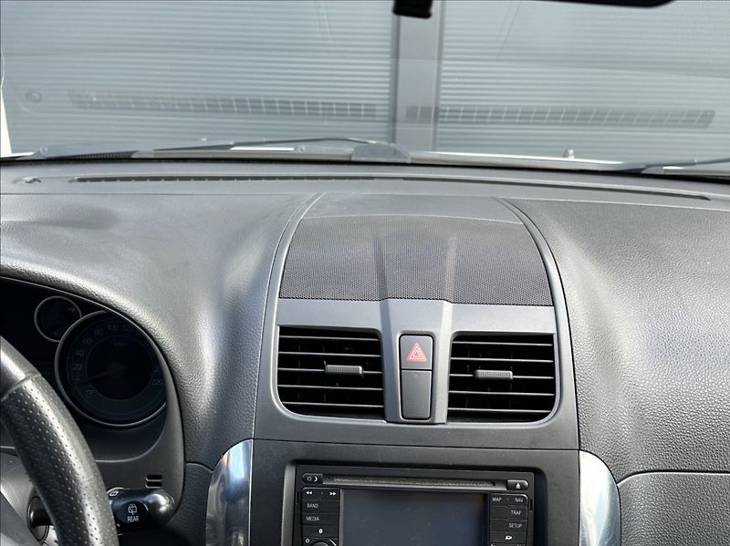 Suzuki SX4 2,0 DDiS 135PS  Style 4x4 - fotka 24 z 51