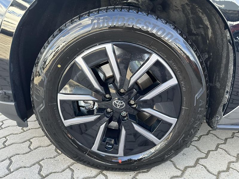 Toyota bZ4X (2026) BZ4X BEV - STYLE 74kWh FWD - fotka 34 z 37