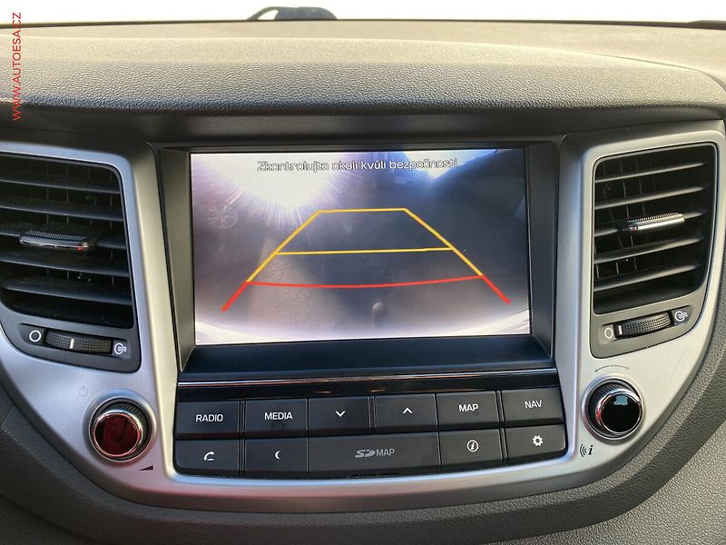 Hyundai Tucson (2016) 1.7 CRDi, AT, navi, kamera - fotka 18 z 18