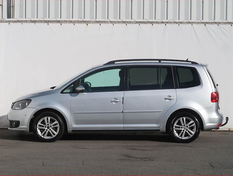 Volkswagen Touran (2012) Comfortline 1.6 TDI, Automat - fotka 3 z 19
