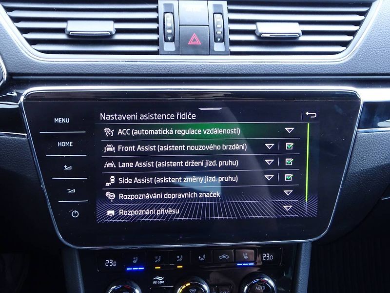 Škoda Superb (2022) 2,0 TDi/ 147kW DSG 4x4 L&K - fotka 12 z 29