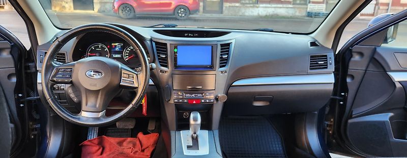 Subaru Outback (2015)  2.0D*BOXER*4x4*AUT*VÝHŘEV*ČR* - fotka 14 z 44