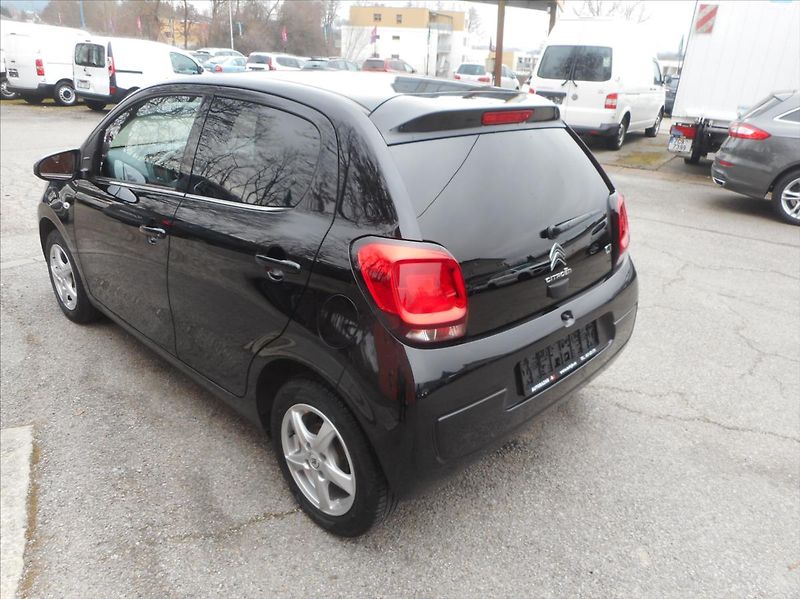 Citroën C1 1,0 VTi - fotka 7 z 23