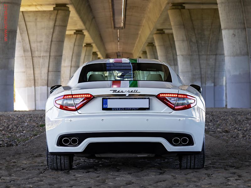 Maserati GranTurismo (2010) 4.7 V8 S Automatic, ČR - fotka 7 z 22