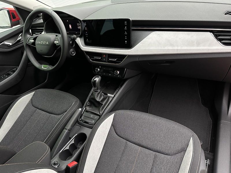 Škoda Scala 1.5TSi DSG 150PS LED V.Cockpit - fotka 40 z 44