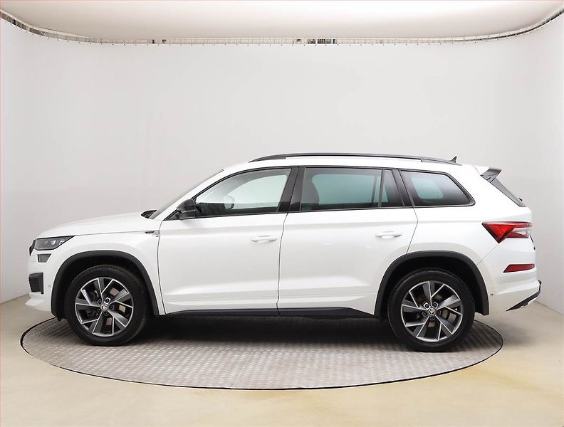 Škoda Kodiaq (2023) 2.0 TDI - fotka 3 z 28