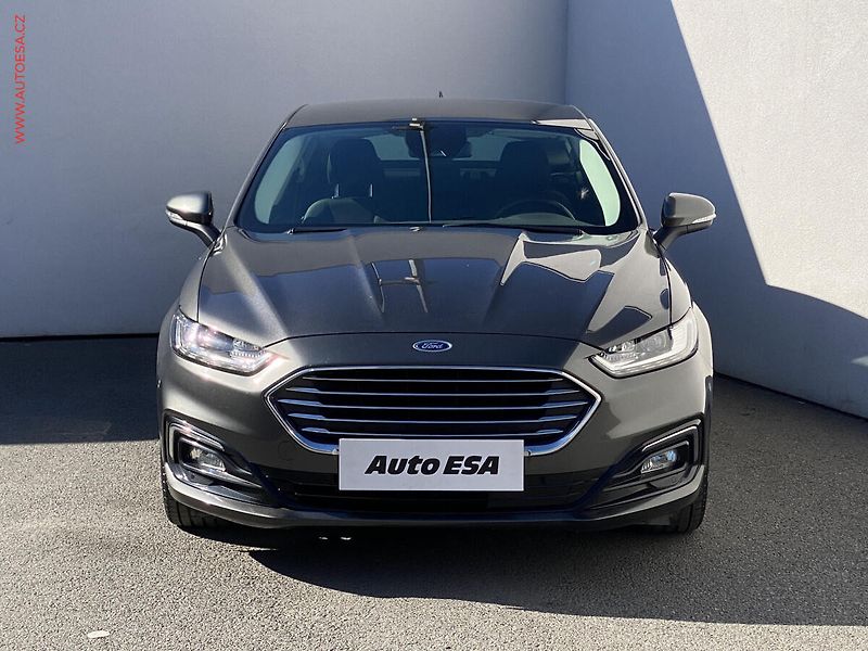 Ford Mondeo (2020) 2.0 TDCi AWD, Titanium, AT - fotka 2 z 19