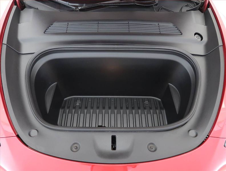 Tesla Model Y (2022) Long Range AWD 79kWh, SoH 89% - fotka 15 z 33