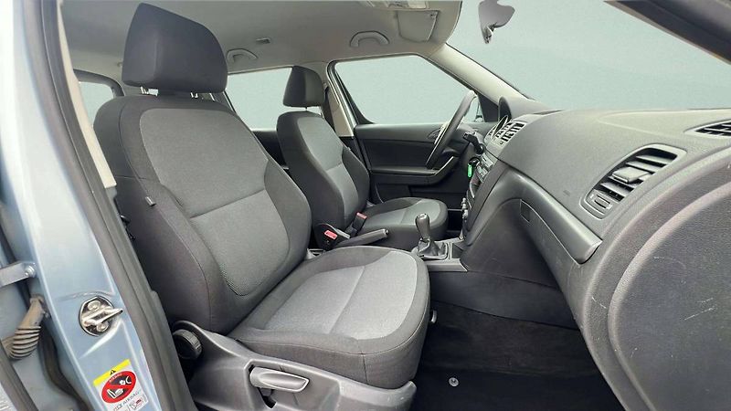 Škoda Yeti 1,2 TSI MT6 (77kW)/6008 - fotka 28 z 38