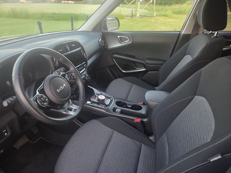 Kia e-Soul (2022) 64 kWh SoH 97,3%,Vision,DPH - fotka 10 z 41