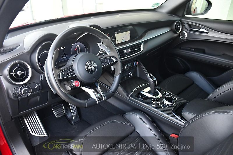 Alfa Romeo Stelvio 2.9V6 Bi-T.382 kW QUADRIFOGLIO - fotka 9 z 56