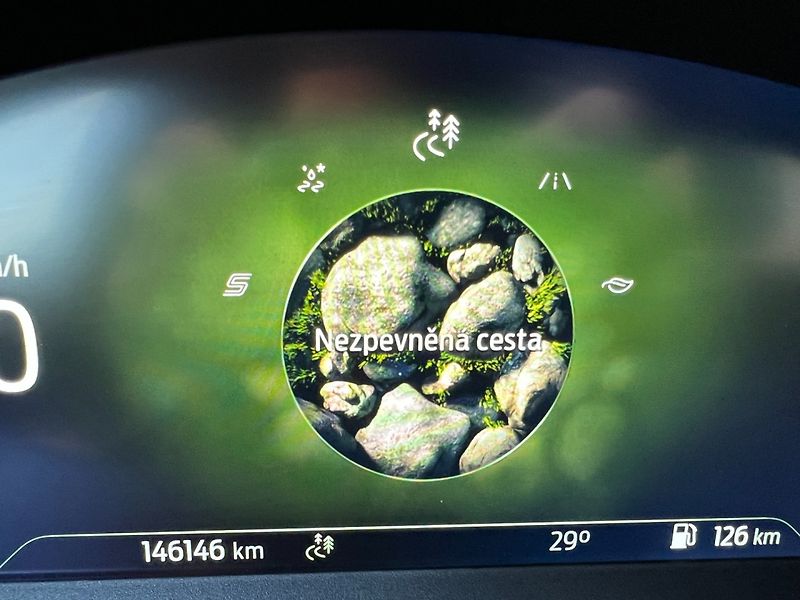 Ford Focus (2021) Active X 1.5 88KW! Tažné! LED - fotka 28 z 45