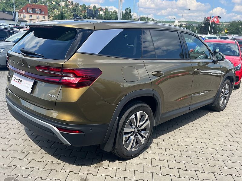 Škoda Kodiaq 2.0 TSI/150kW Excl.Selection D - fotka 28 z 32