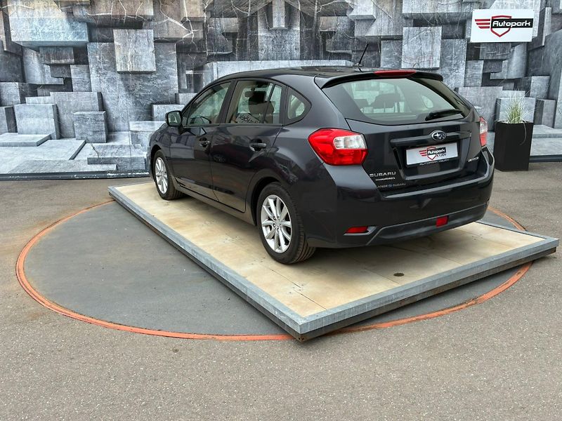 Subaru Impreza (2013) 1.6i, 84KW, 4x4 - fotka 8 z 23