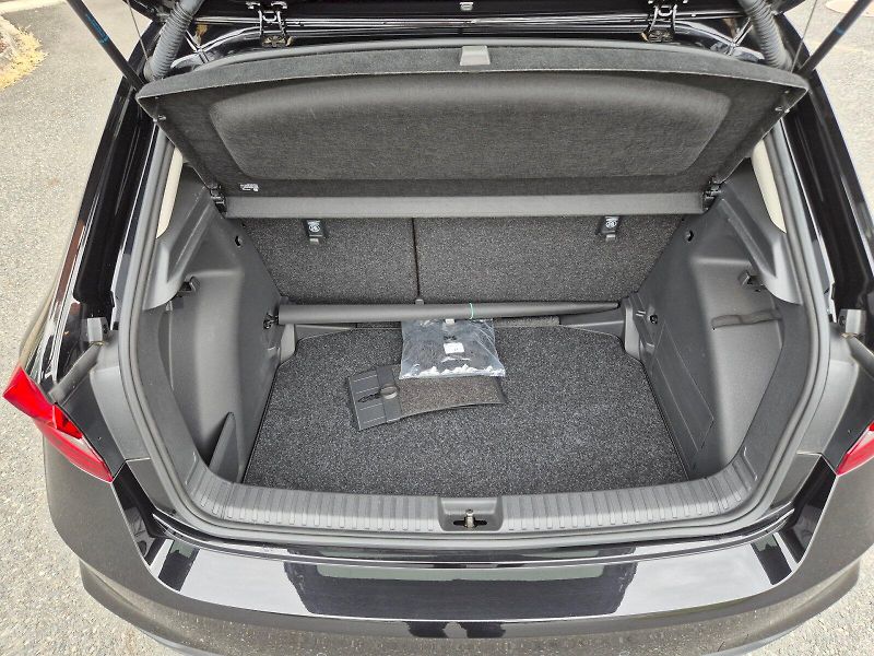 Škoda Fabia (2025) Top Selection 1.0TSi 85kW 6°ma - fotka 14 z 28