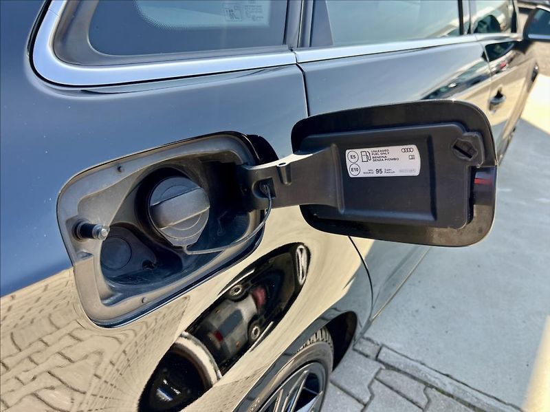Audi A3 35 TFSi  LED  KLIMA  110kw - fotka 40 z 40
