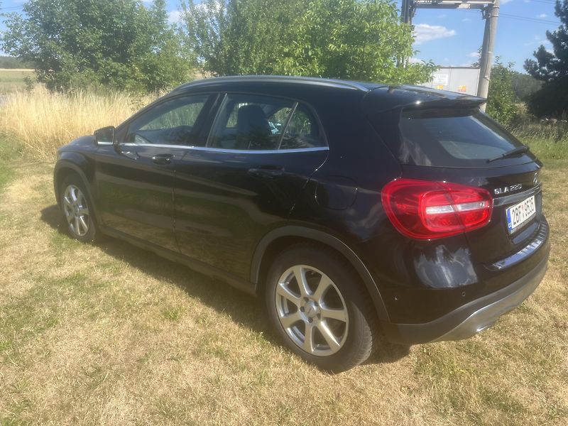 Mercedes-Benz GLA GLA 220 CDI 125 kw 4x4 - fotka 2 z 14