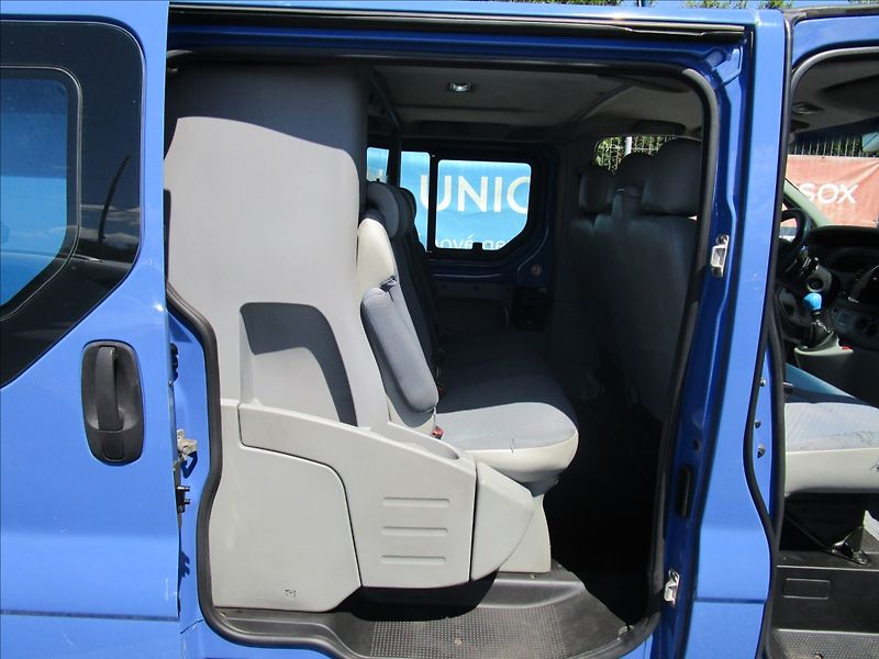 Renault Trafic 2.0dCi 115 L2H1, 6 míst - fotka 22 z 45